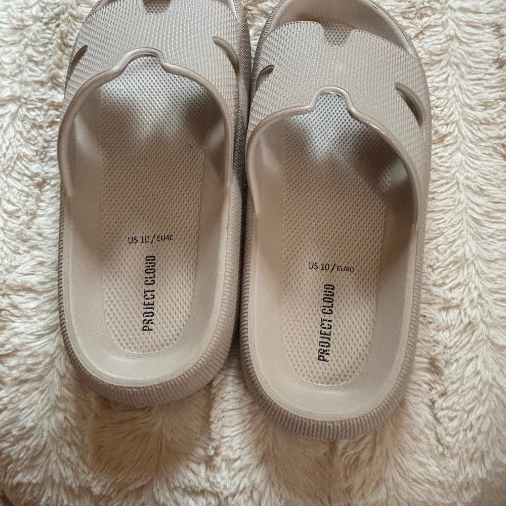 Beige Super Comfy Women's Sandals - Picture 2 of 3